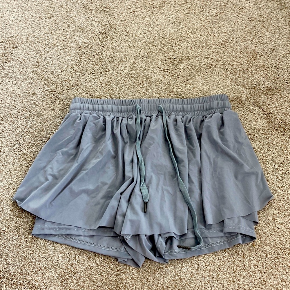 Light grey flowey shorts